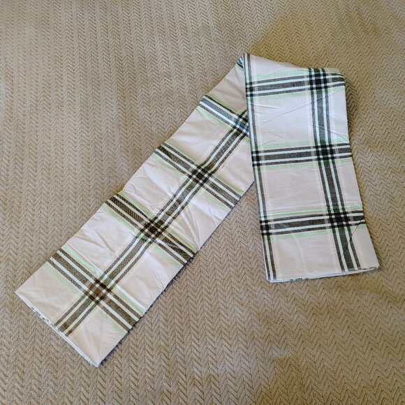 84" X 60" Rectangular Tablecloth, Vinyl, Spill Proof, Lined/backed. - Picture 3 of 12